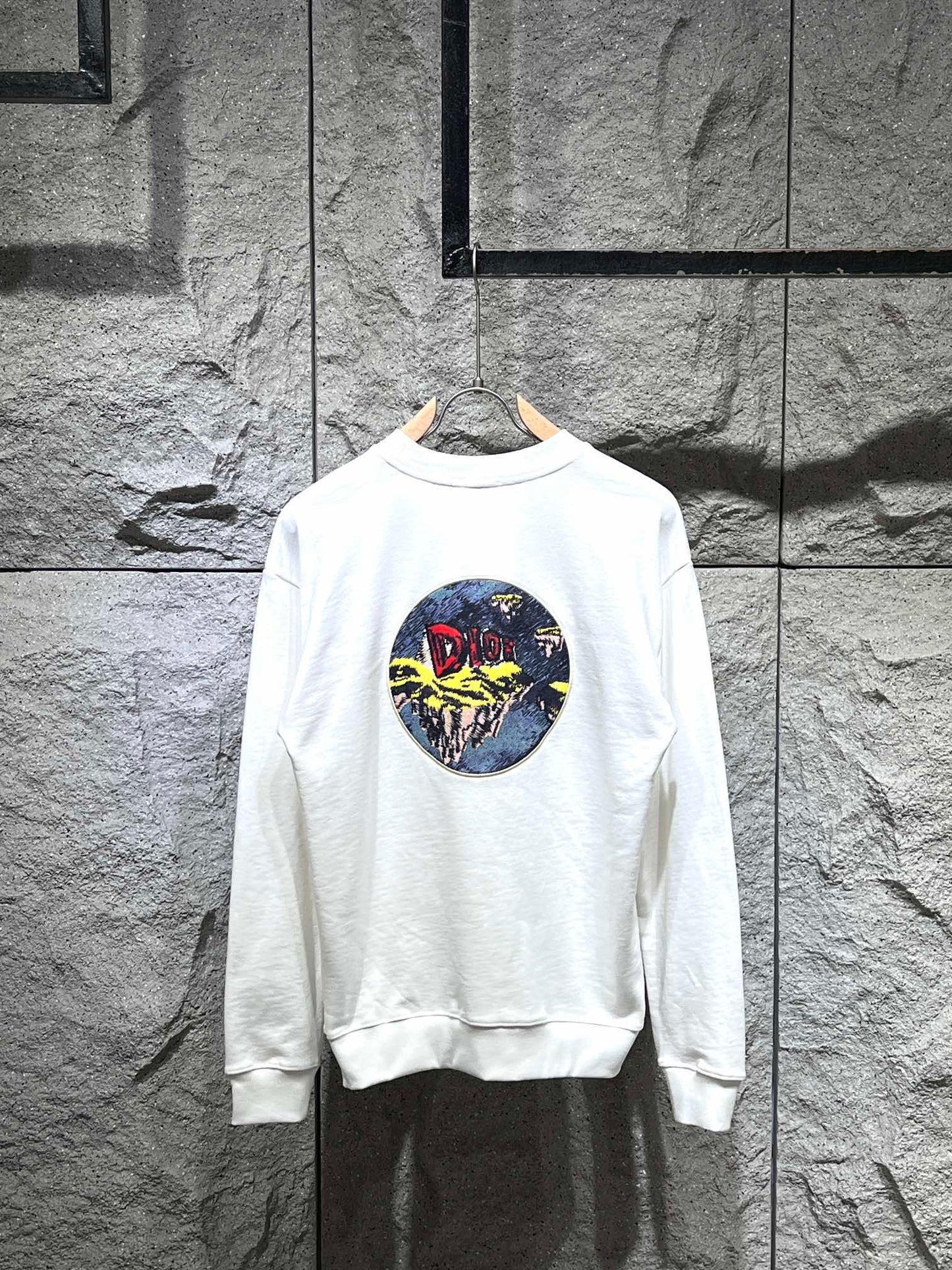 Triangle Embroidered Sweatshirt