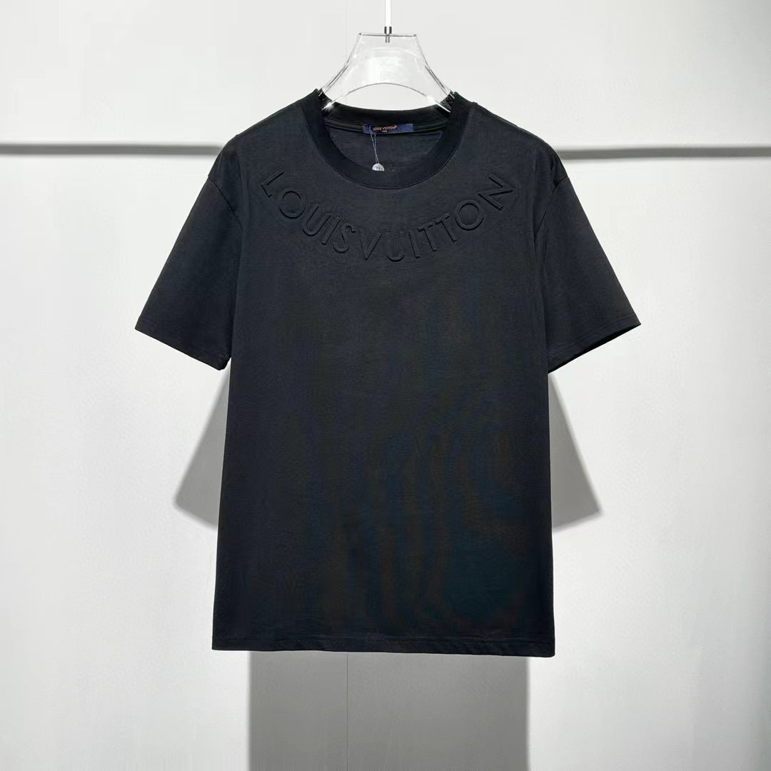 L's Embossed pattern T-shirt