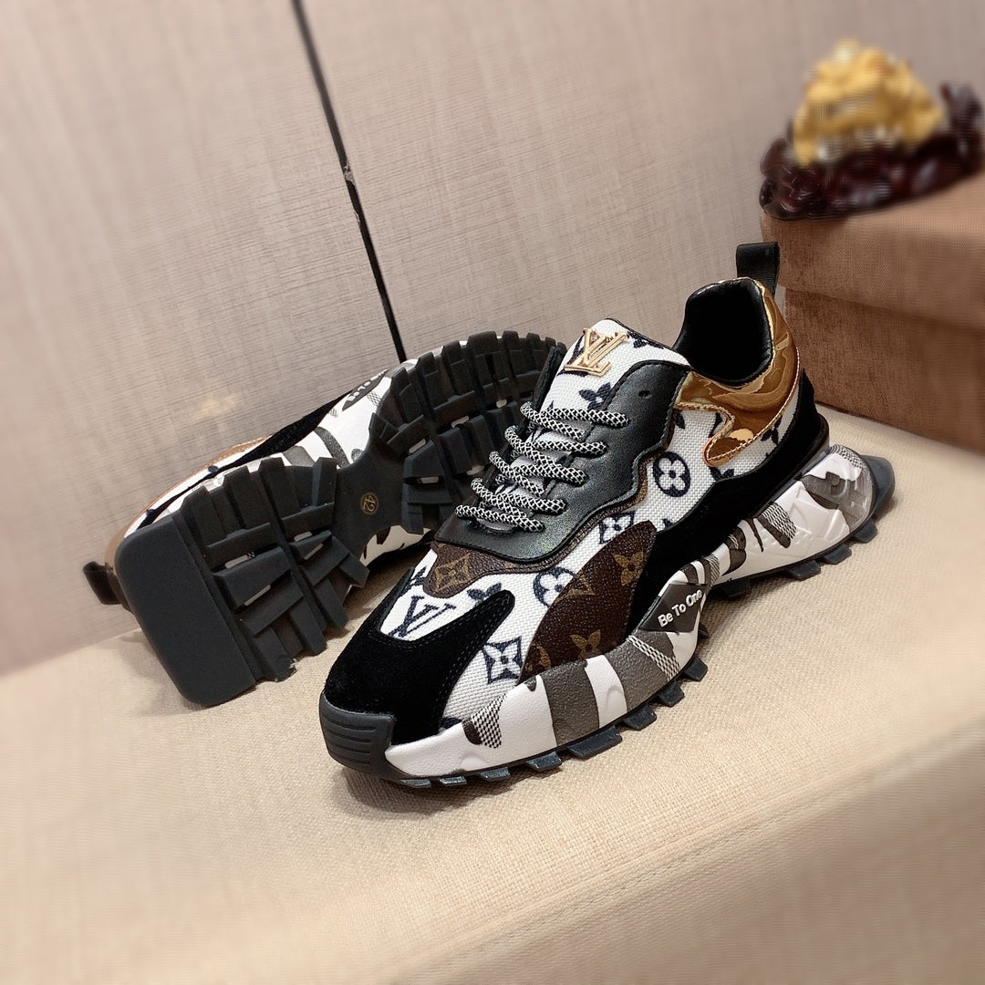 Luxury leather black white and gold matching sneakers