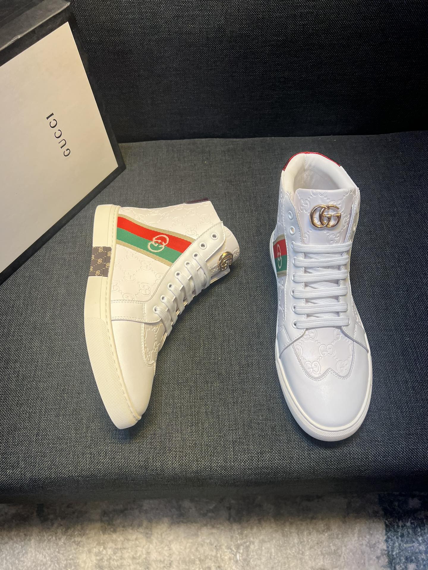 G02 sneaker