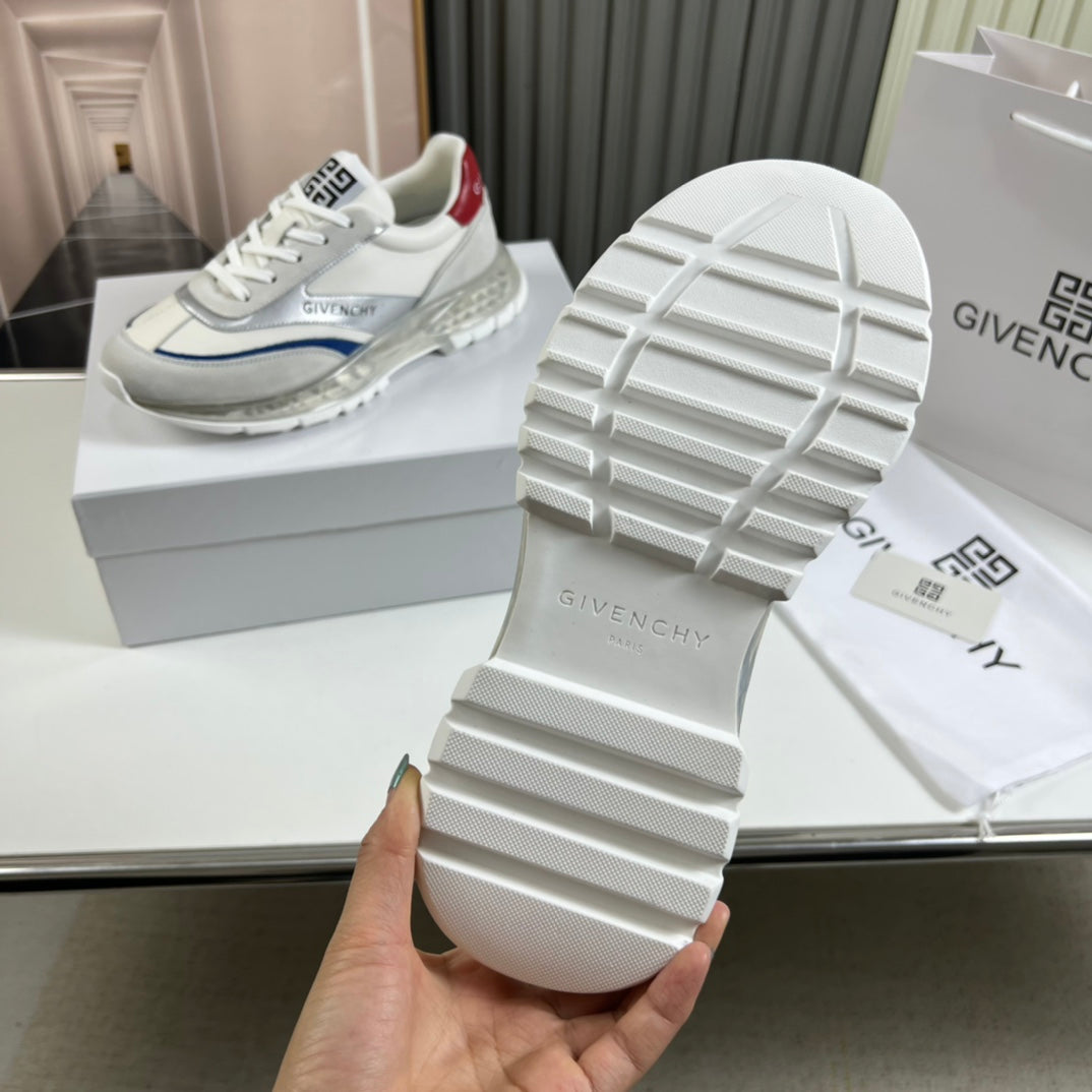 GV02 Sneaker