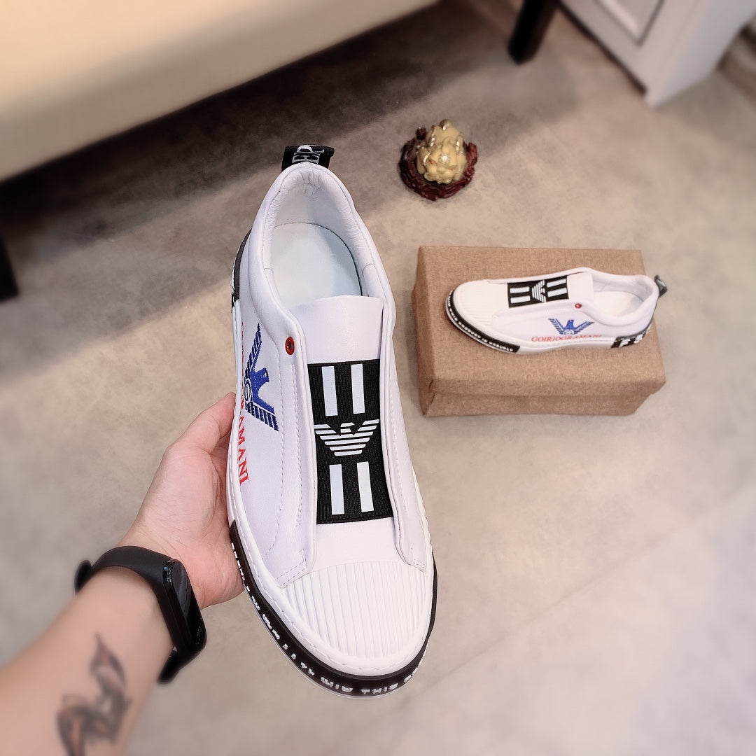 Leather simple black and white color matching casual shoes