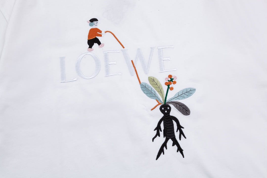 LO's Alphabet and ginseng elf embroidered T-shirt