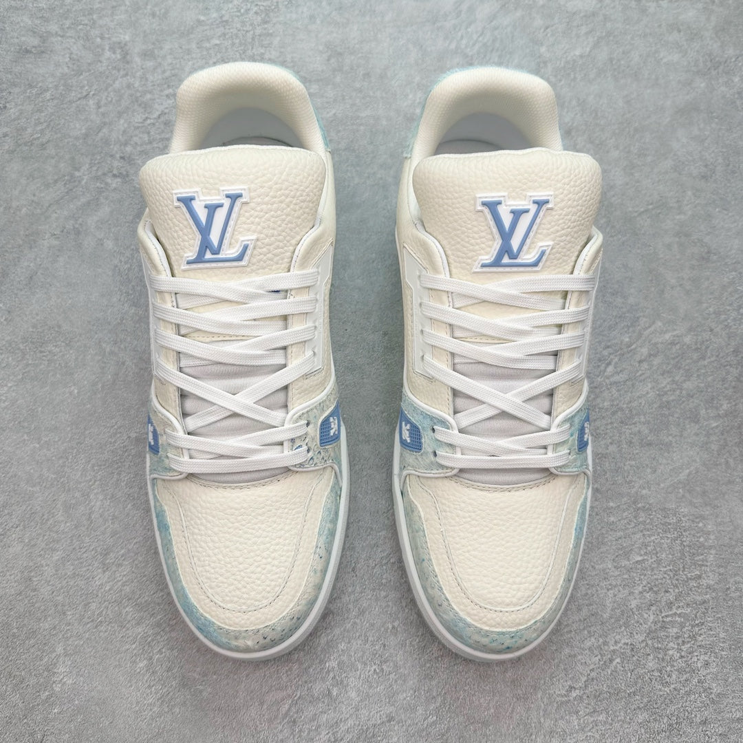 L's Blue Figure And White Leather Confortable Sneakers