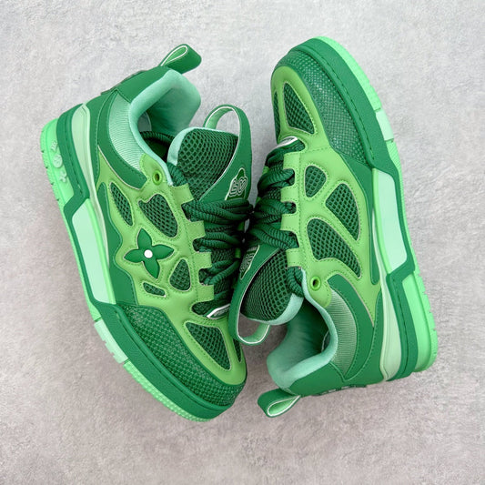 L's Green Breathable Sneakers