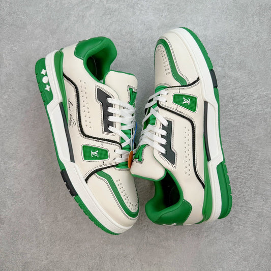 L's Green Shiny Leather Sneakers