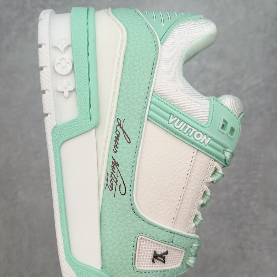 L's Light Green And White Pattern Sneakers